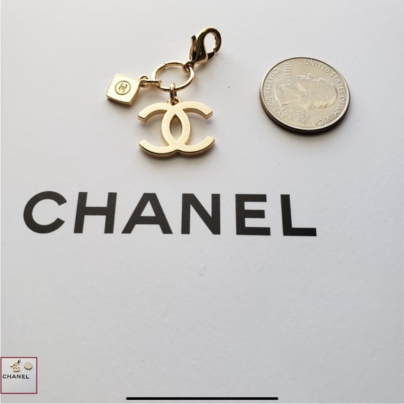 Authentic CHANEL CC Holiday Double Charm Pendant - Picture 3 of 3